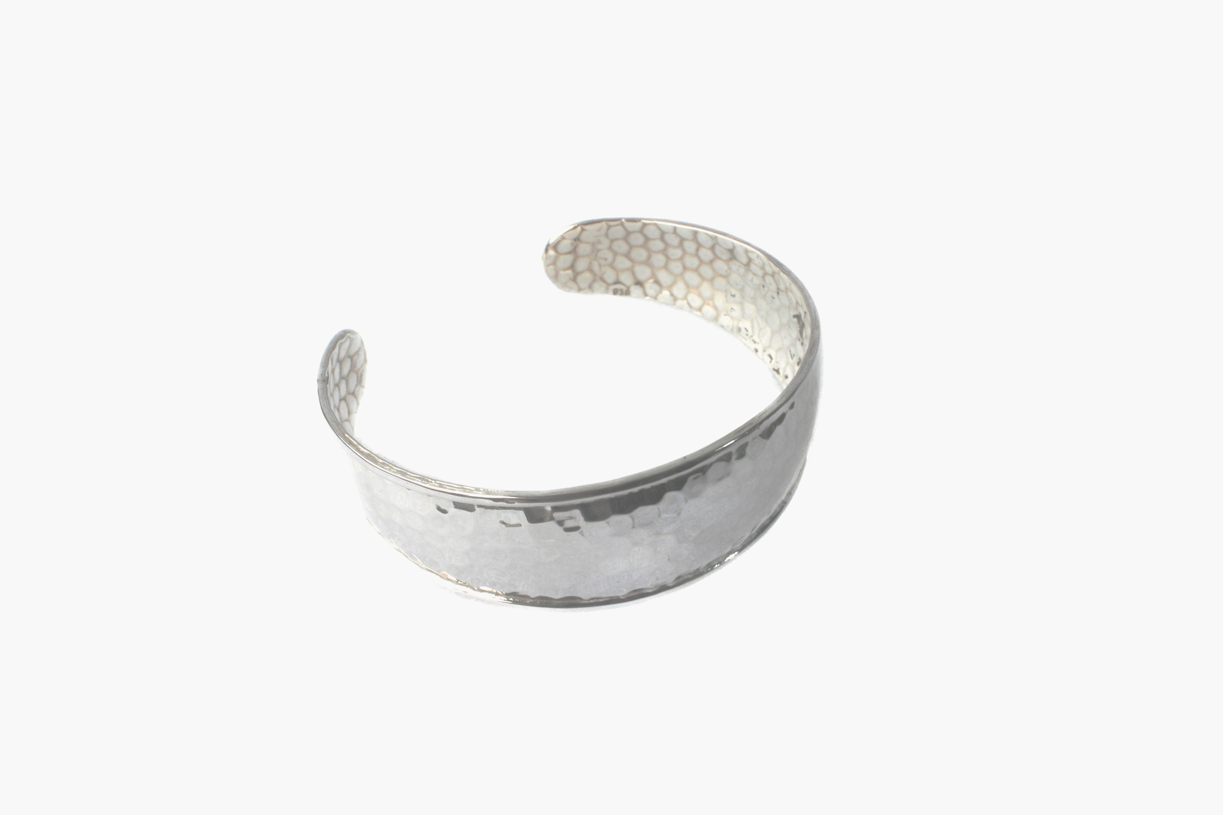 192.png Punera Canoa Semigruesa Martillada de Plata 950 S 99.00 SKU MC2622 192.png Punera Canoa Semigruesa Martillada de Plata 950 S 99.00 SKU MC2622