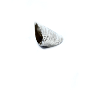 anillo largo martillado