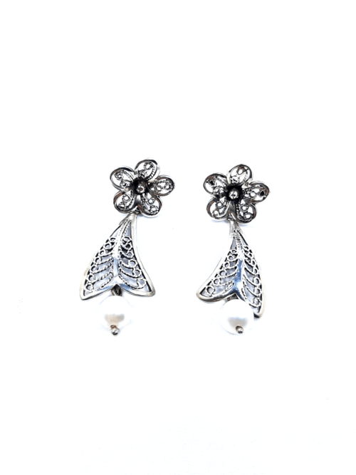 aretes flor con perla natural 2 aretes flor con perla natural 2